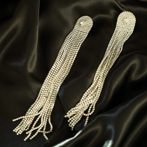 🤍White gold plated long tassel crystal drop  earrings - Picture 2 of 3